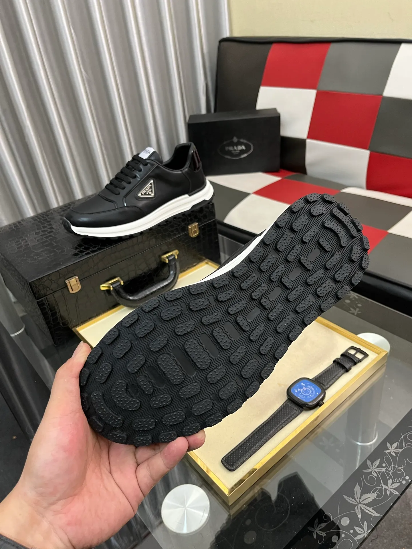 Men's shoes 💰420⌚️⌚️【PRADA】Prada casual shoes, originally developed 1:1, made of high-mercerized cowhide with imported cowhide, silk sheepskin lining, rubber outsole, comfortable and soft on the foot, size: 38-442️⃣Colors available